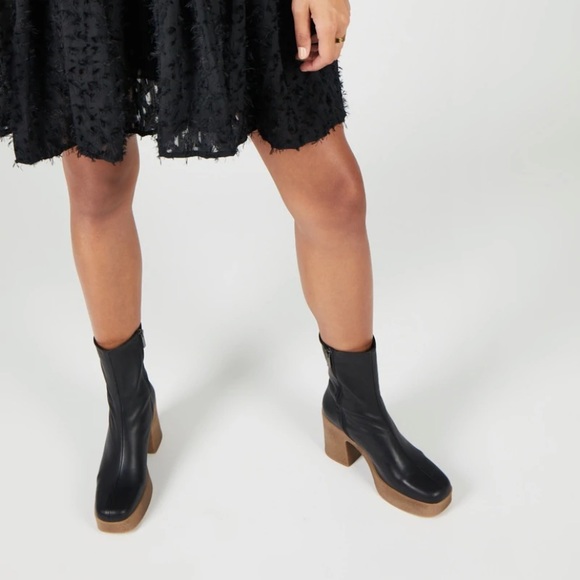 Intentionally Blank Neuro Black Boots size 40 - Picture 1 of 5